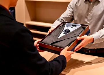 定制一套西服要多少钱？